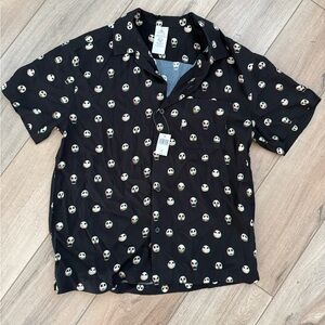 NWT JACK SKELLINGTON SKULL Nightmare Before Christmas Disney small button up